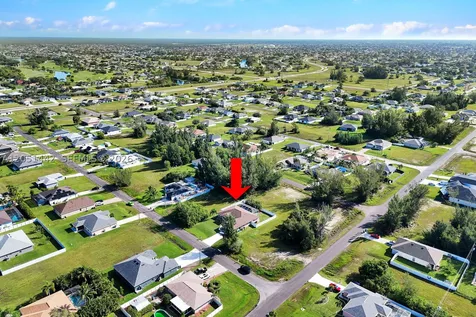 1121 NW 27th Avenue Cape Coral FL 33993