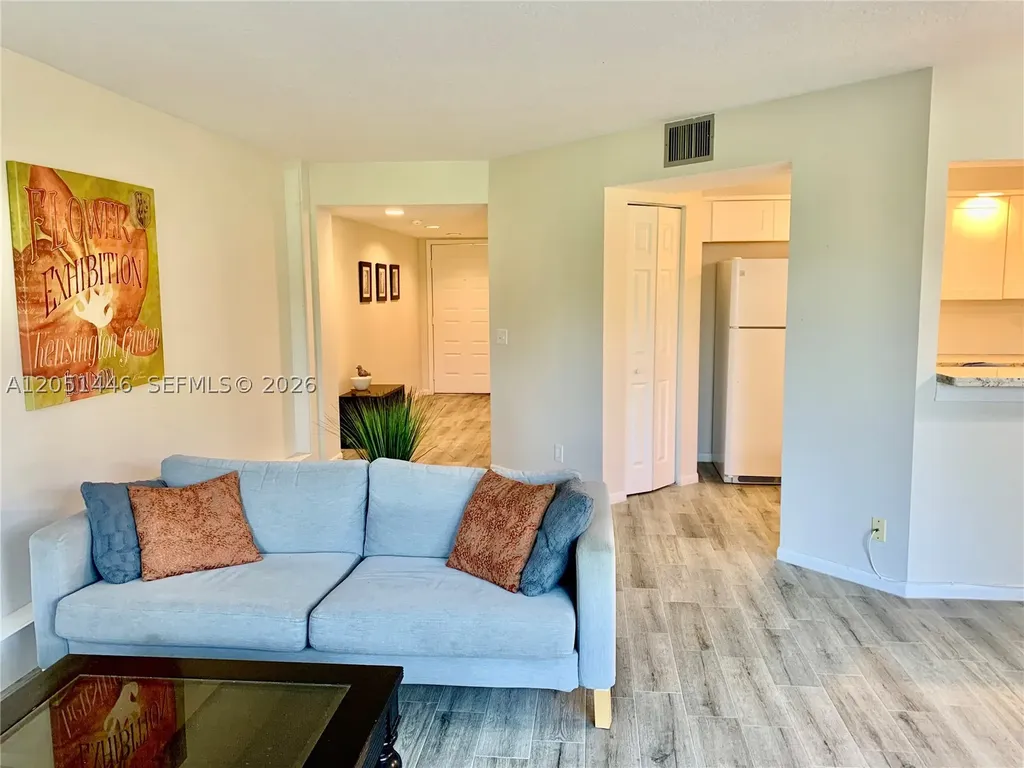 Pembroke Pines FL 33027
