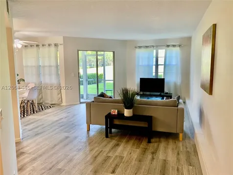 Pembroke Pines FL 33027