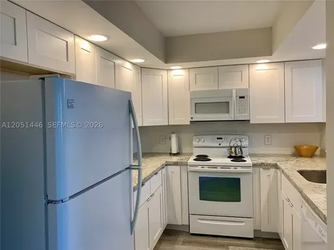 Pembroke Pines FL 33027