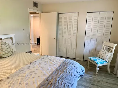 Pembroke Pines FL 33027