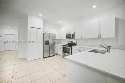 1020 SE 26th Terrace Homestead FL 33035