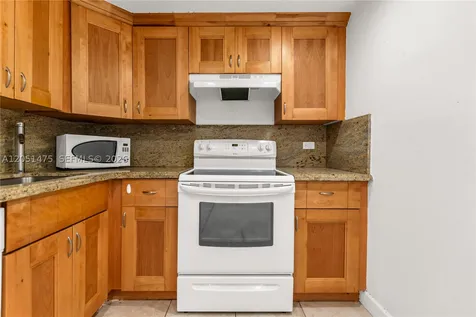 20515 E Country Club Drive Aventura FL 33180