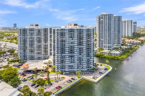 20515 E Country Club Drive Aventura FL 33180