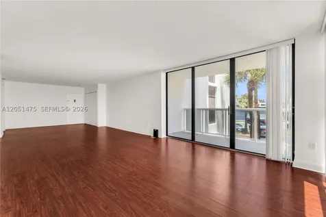 20515 E Country Club Drive Aventura FL 33180