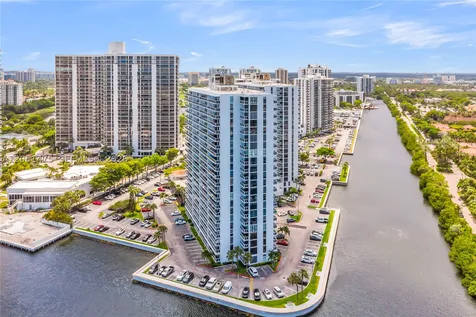 20515 E Country Club Drive Aventura FL 33180