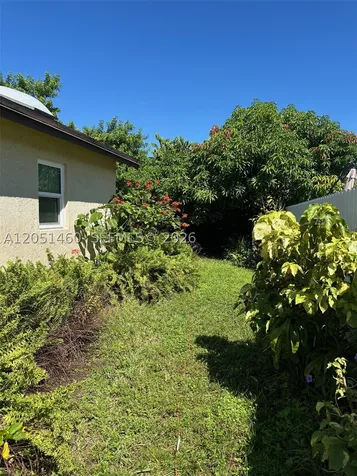 6061 NW 198th Terrace Miami FL 33015