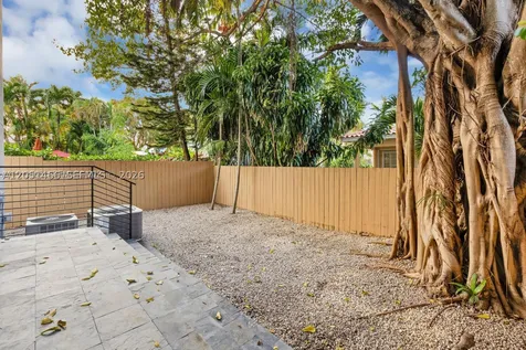 3649 SW 16th Terrace Miami FL 33145