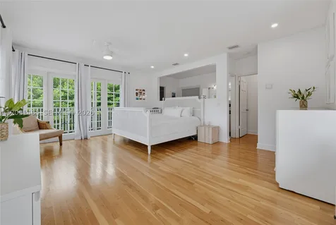 5130 SW 73rd Terrace Miami FL 33143