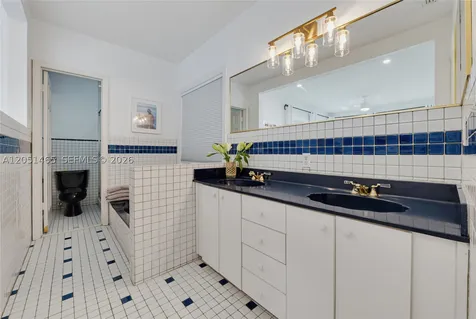 5130 SW 73rd Terrace Miami FL 33143