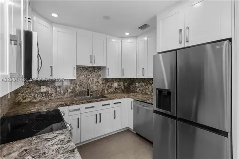 3171 NW 17th Street Miami FL 33125