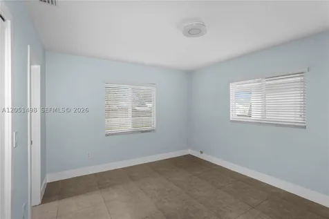 3171 NW 17th Street Miami FL 33125