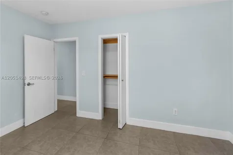3171 NW 17th Street Miami FL 33125