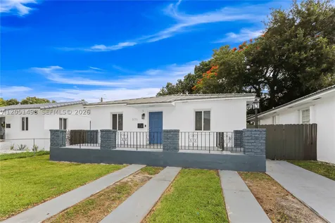 3171 NW 17th Street Miami FL 33125