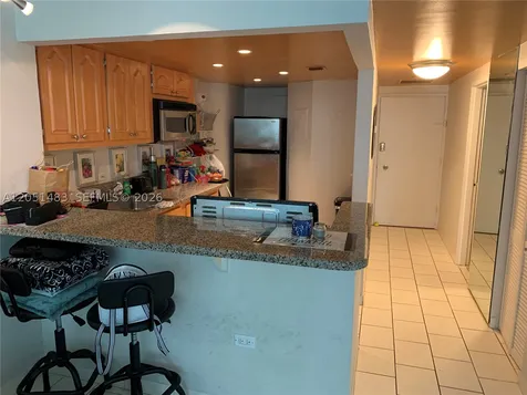 905 Brickell Bay Drive Miami FL 33131