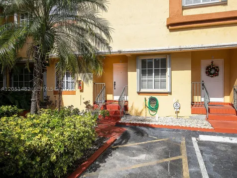 8260 NW 10th Street Miami FL 33126