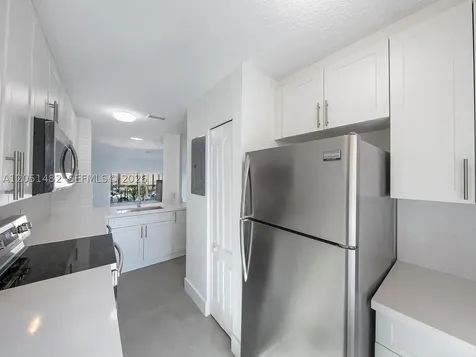 8260 NW 10th Street Miami FL 33126