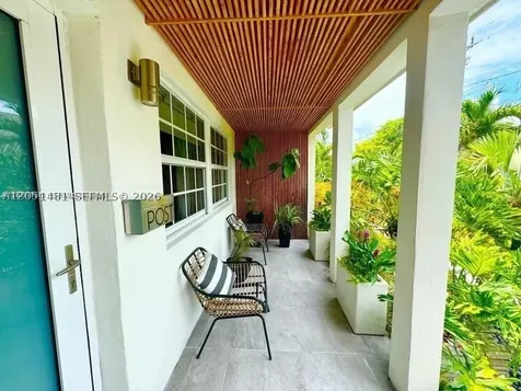555 NE 127th Street North Miami FL 33161