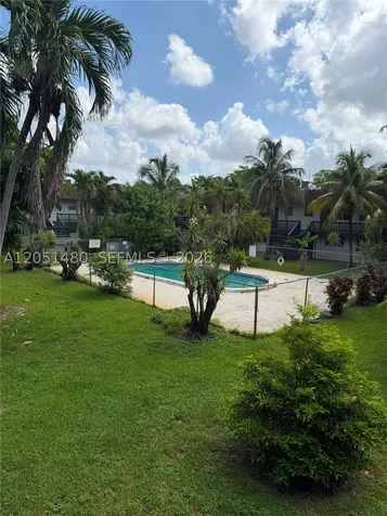 7041 Sunset Strip Sunrise FL 33313