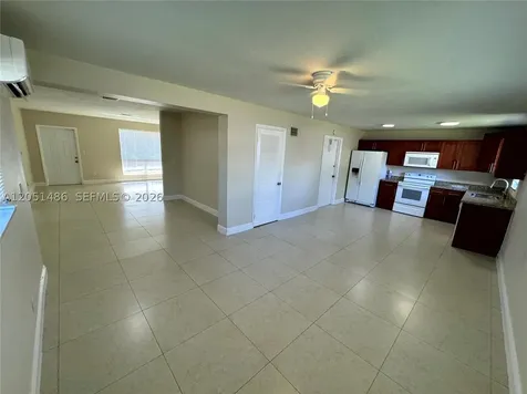3421 SW 32nd Court West Park FL 33023