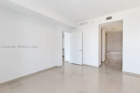 68 SE 6th Street Miami FL 33131