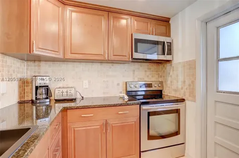 2212 NE 1st Way Boynton Beach FL 33435
