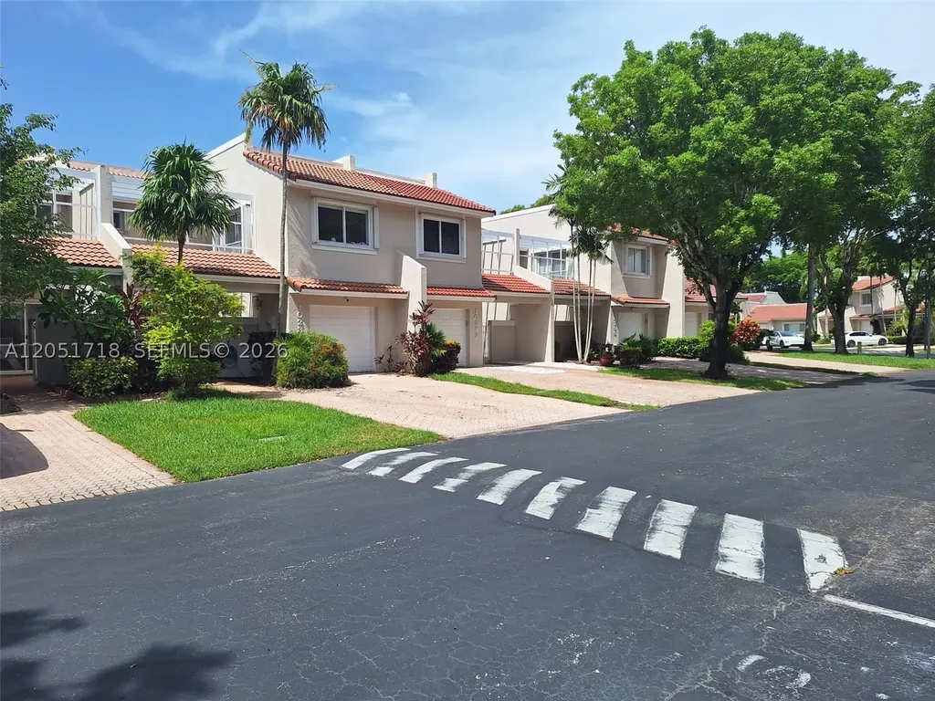 10241 NW 52nd Terrace Doral FL 33178
