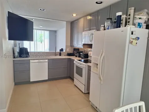 10241 NW 52nd Terrace Doral FL 33178