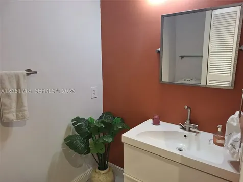 10241 NW 52nd Terrace Doral FL 33178