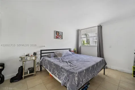 1801 S Treasure Drive North Bay Village FL 33141