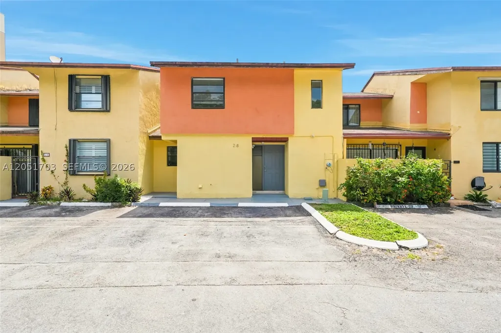 9674 Fontainebleau Boulevard Miami FL 33172