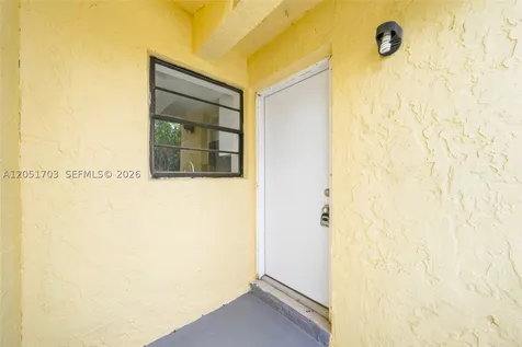9674 Fontainebleau Boulevard Miami FL 33172