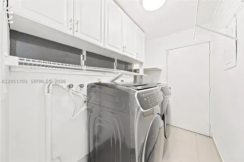 9674 Fontainebleau Boulevard Miami FL 33172