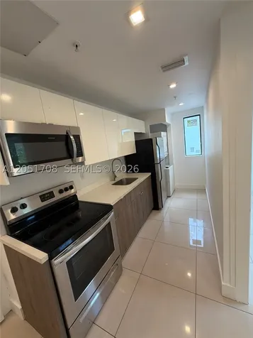 829 SW 18th Avenue Miami FL 33135