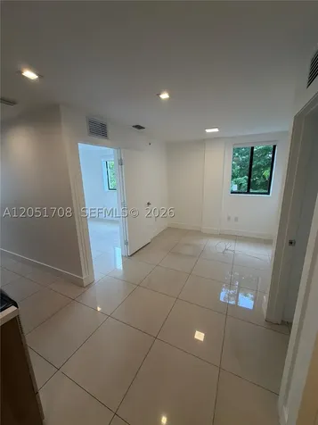 829 SW 18th Avenue Miami FL 33135