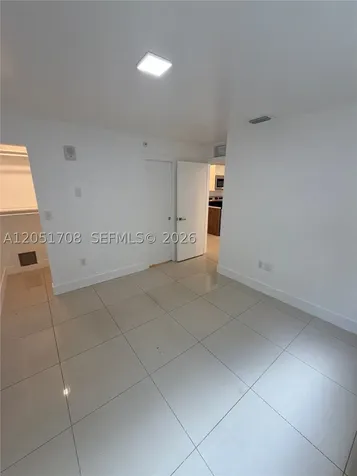 829 SW 18th Avenue Miami FL 33135