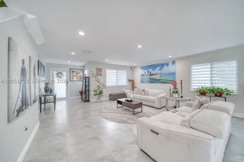 8611 SW 207th Terrace Cutler Bay FL 33189