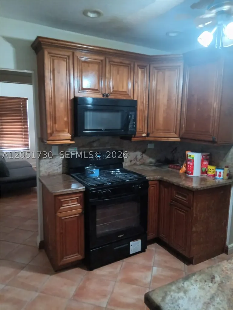 1024 N Tyler Street Hollywood FL 33019