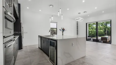 8900 NW 161st Terrace Miami Lakes FL 33018