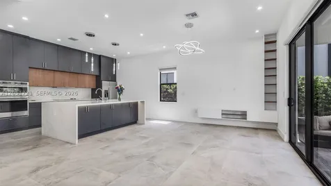 8900 NW 161st Terrace Miami Lakes FL 33018