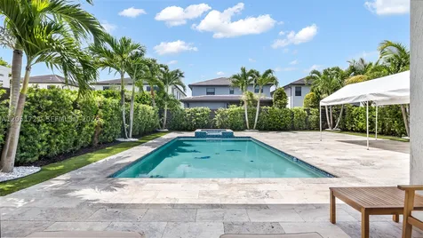 8900 NW 161st Terrace Miami Lakes FL 33018