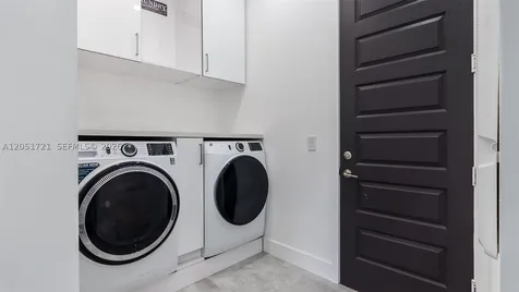 8900 NW 161st Terrace Miami Lakes FL 33018