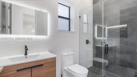 8900 NW 161st Terrace Miami Lakes FL 33018