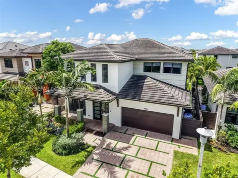 8900 NW 161st Terrace Miami Lakes FL 33018
