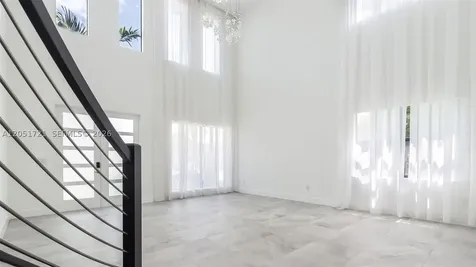 8900 NW 161st Terrace Miami Lakes FL 33018