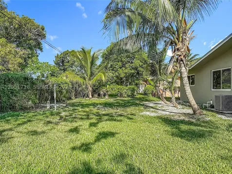 700 NE 25th Street Pompano Beach FL 33064