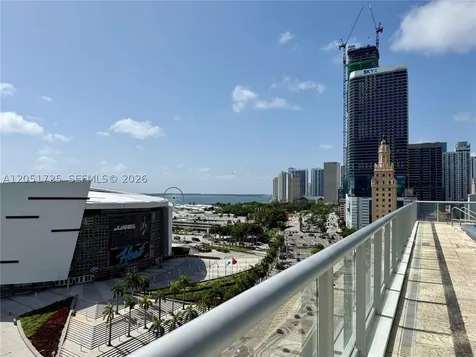 888 Biscayne Boulevard Miami FL 33132