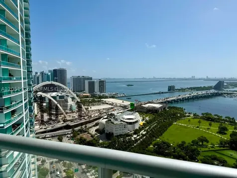 888 Biscayne Boulevard Miami FL 33132
