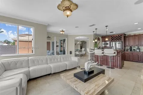 16237 SW 44th Terrace Miami FL 33185