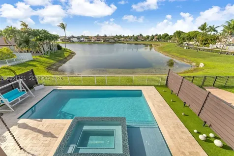 16237 SW 44th Terrace Miami FL 33185